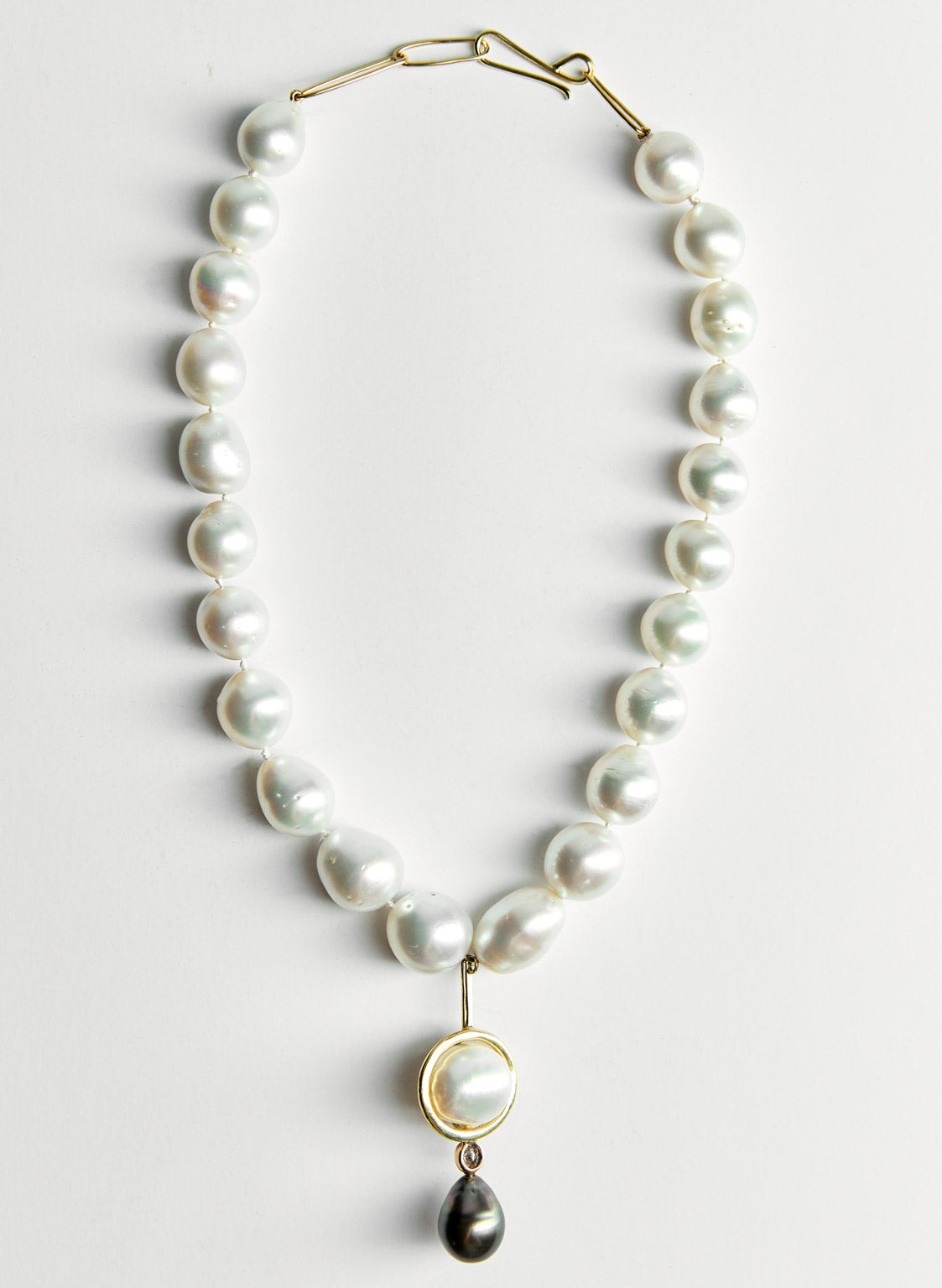 White South Sea Pearl Necklace, 18k gold